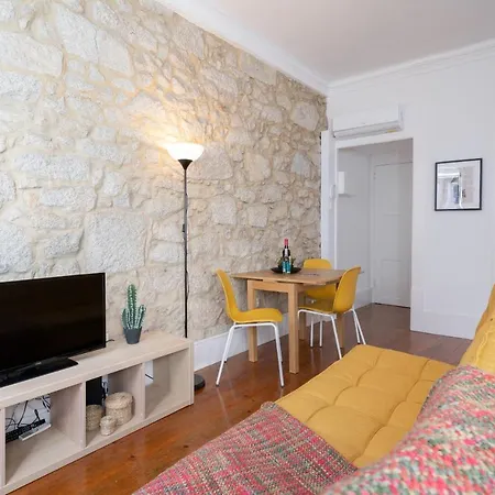 Host Wise - Modern With Terrace - Walk Everywhere