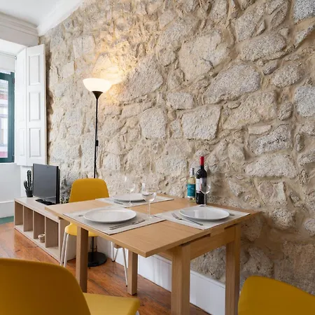 Apartment Host Wise - Modern With Terrace - Walk Everywhere Porto
