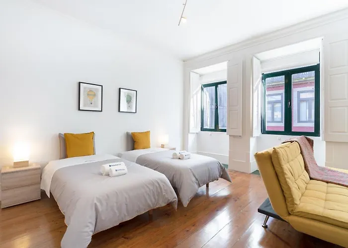 Host Wise - Modern With Terrace - Walk Everywhere Apartment Porto