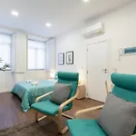 شقة Host Wise - Modern With Terrace - Walk Everywhere *
