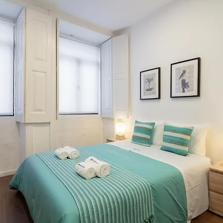 Host Wise - Modern With Terrace - Walk Everywhere Appartement Porto