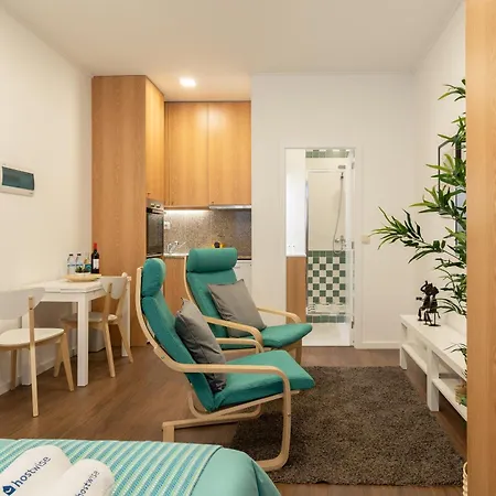 Host Wise - Modern With Terrace - Walk Everywhere Appartement Porto