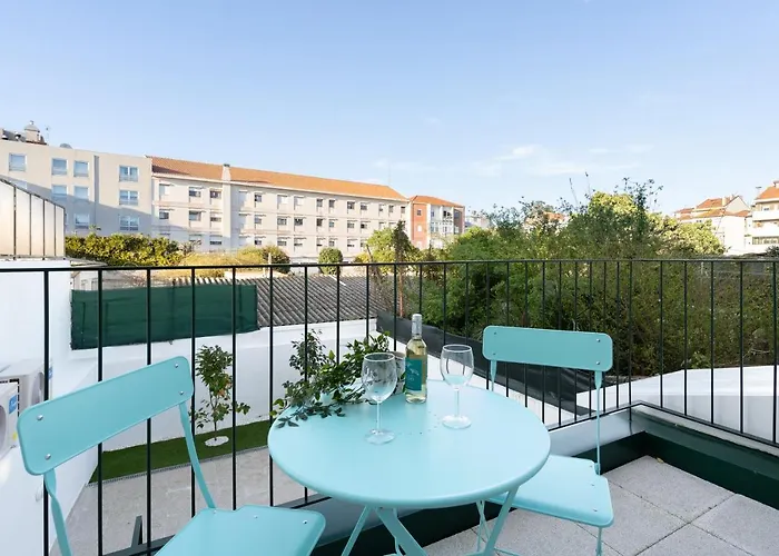 Апартаменты Host Wise - Modern With Terrace - Walk Everywhere *