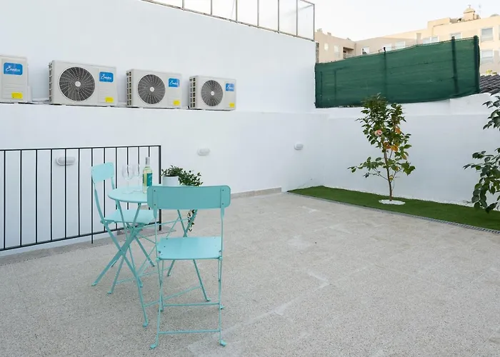 Host Wise - Modern With Terrace - Walk Everywhere Апартаменты *