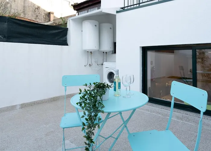 Апартаменты Host Wise - Modern With Terrace - Walk Everywhere