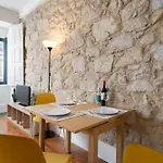 Daire Host Wise - Modern With Terrace - Walk Everywhere Porto