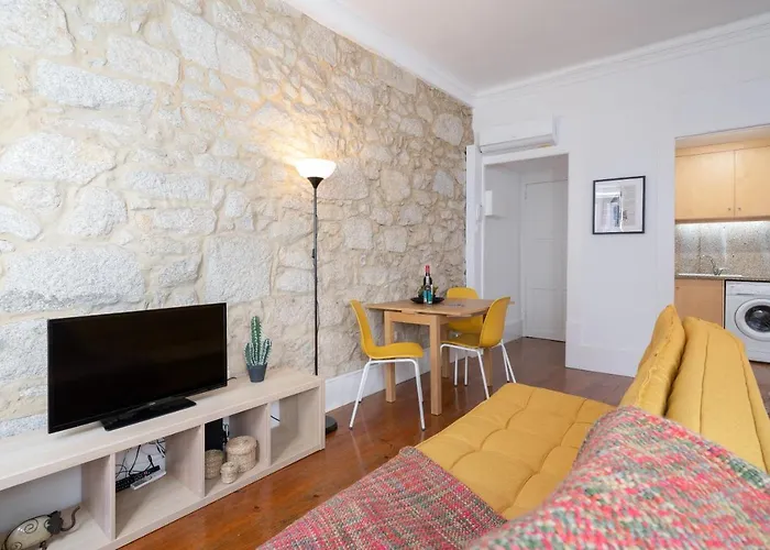 Host Wise - Modern With Terrace - Walk Everywhere