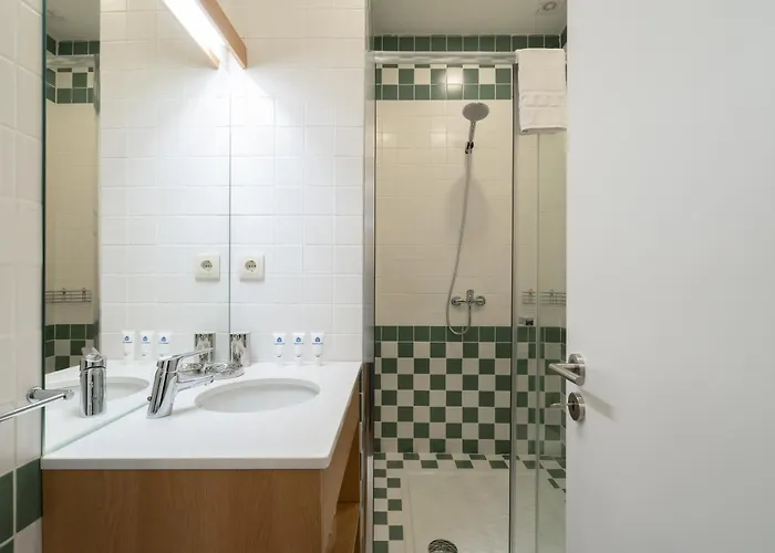 Host Wise - Modern With Terrace - Walk Everywhere * ポルト